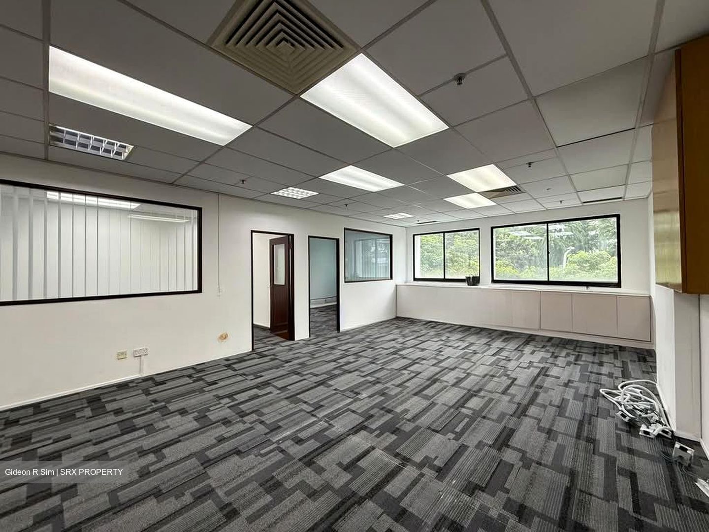 Balmoral Plaza (D10), Office #581735381